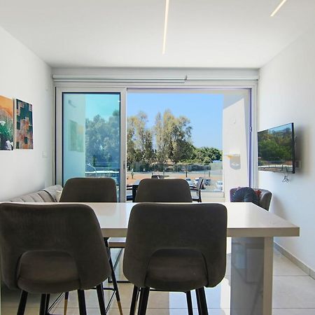 شقة Phaedrus Living - Seaside Executive Flat Harbour 203 بافوس المظهر الخارجي الصورة